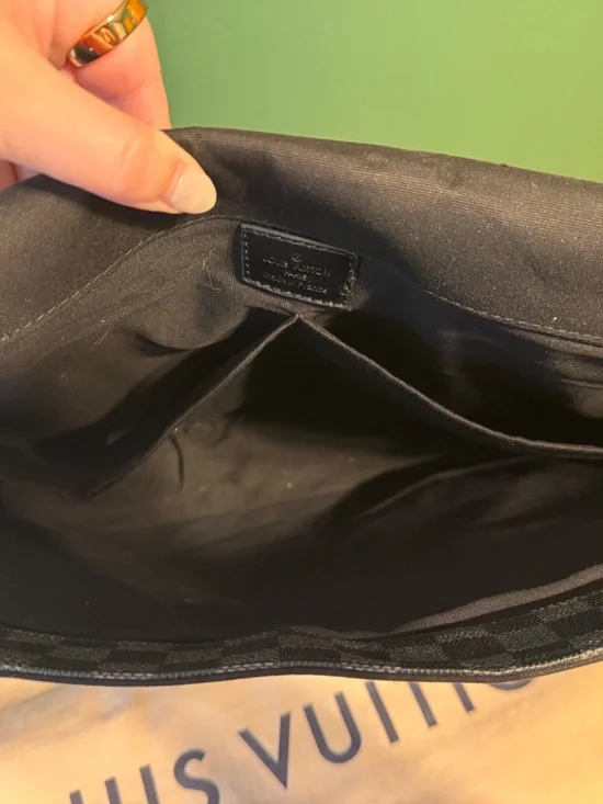 Louis Vuitton Damier Graphite Canvas District MM Bag - Picture 8 of 10